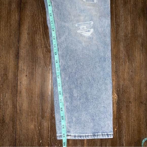 WHBM Sculpt Straight Crop Jeans sz 8 Mom jeans Distressed High Rise Jeans - Picture 9 of 9